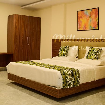 S R Plaza At Delhi Airport Hotel New Delhi Luaran gambar