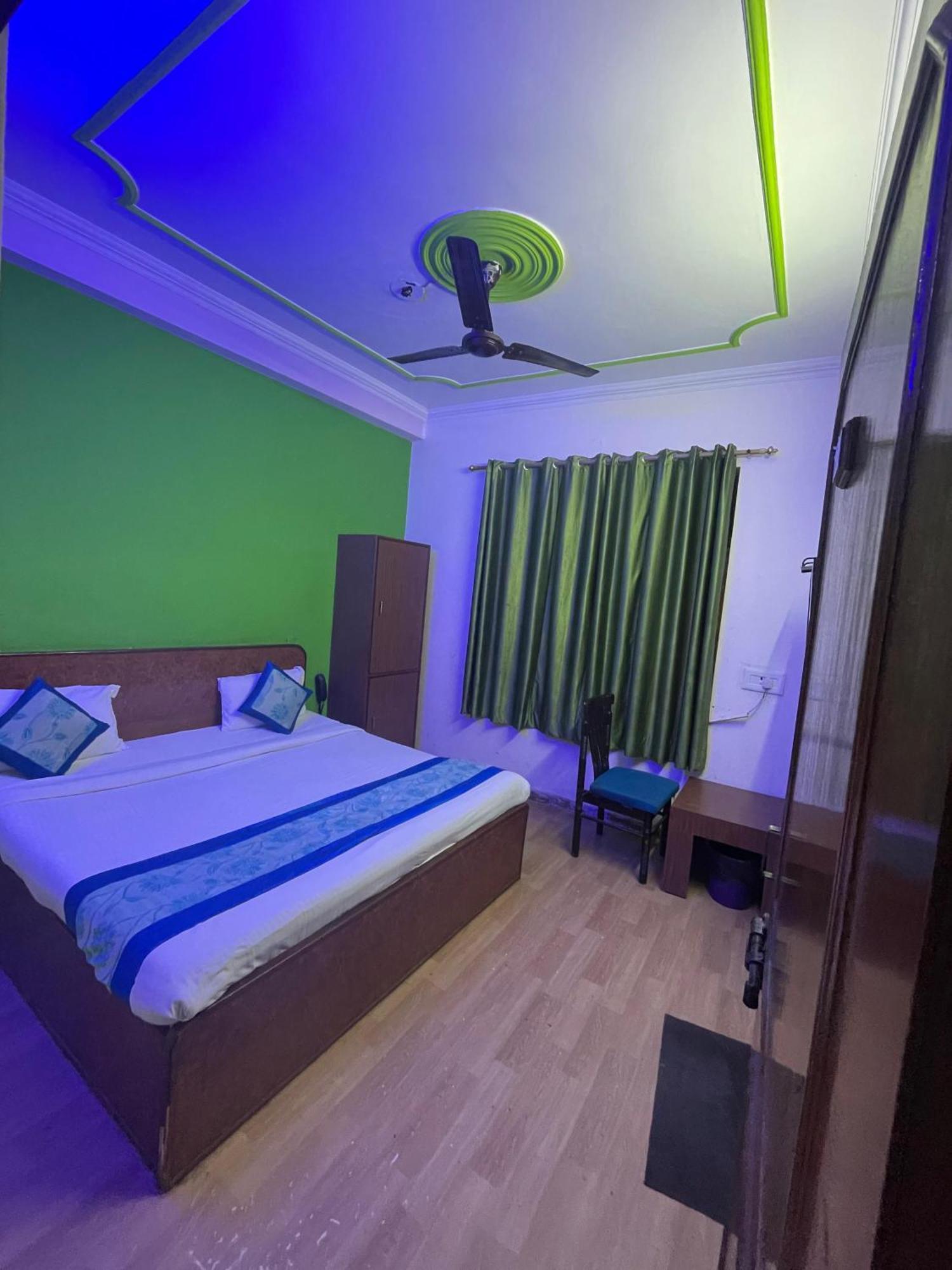 S R Plaza At Delhi Airport Hotel New Delhi Luaran gambar