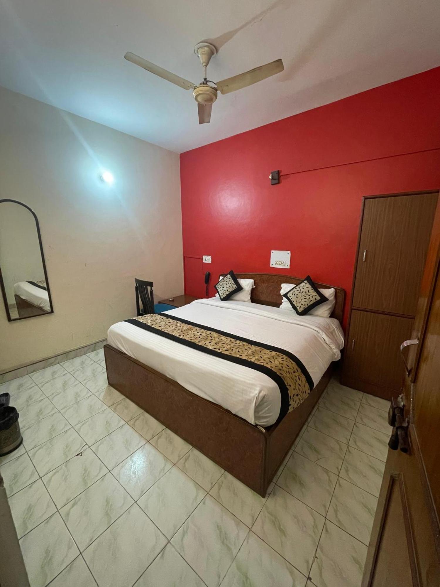 S R Plaza At Delhi Airport Hotel New Delhi Luaran gambar