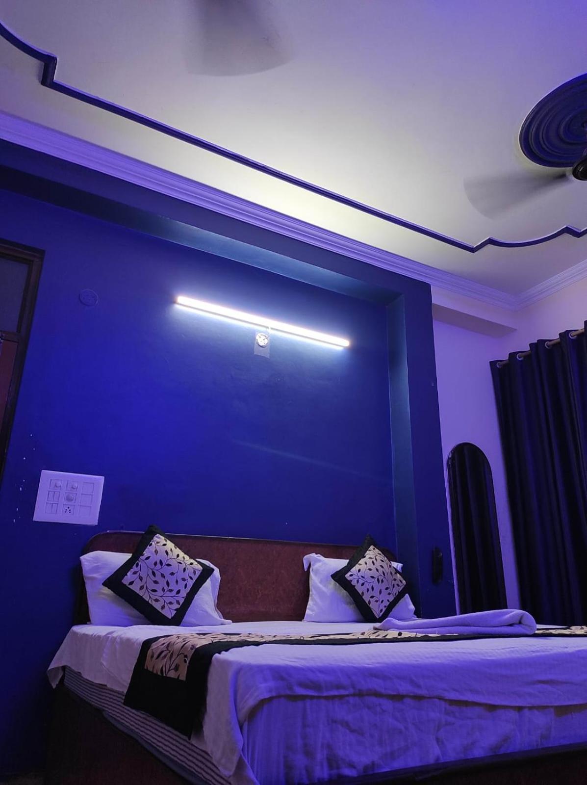 S R Plaza At Delhi Airport Hotel New Delhi Luaran gambar