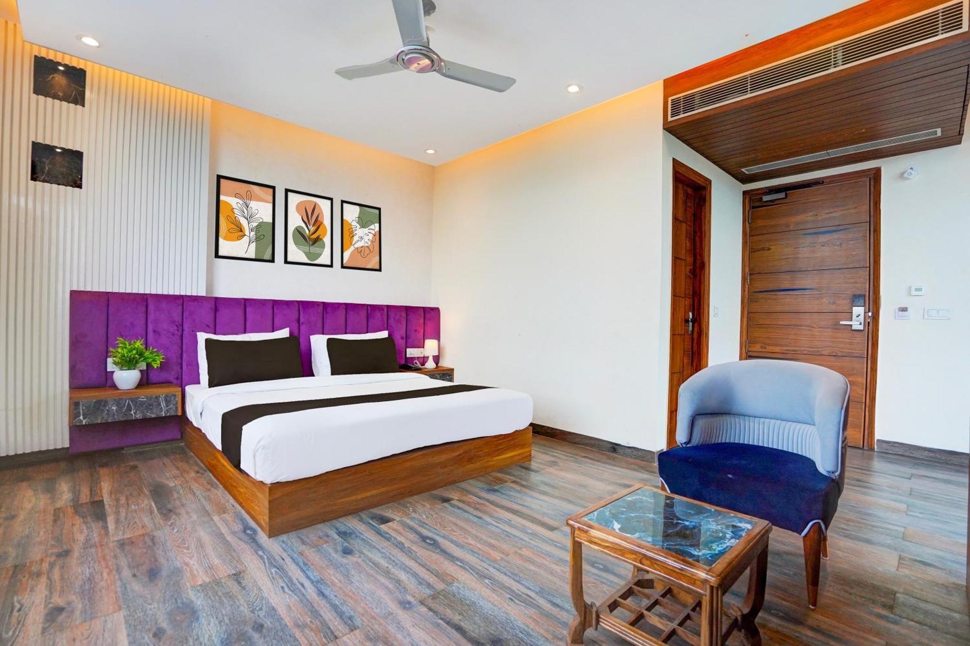 S R Plaza At Delhi Airport Hotel New Delhi Luaran gambar